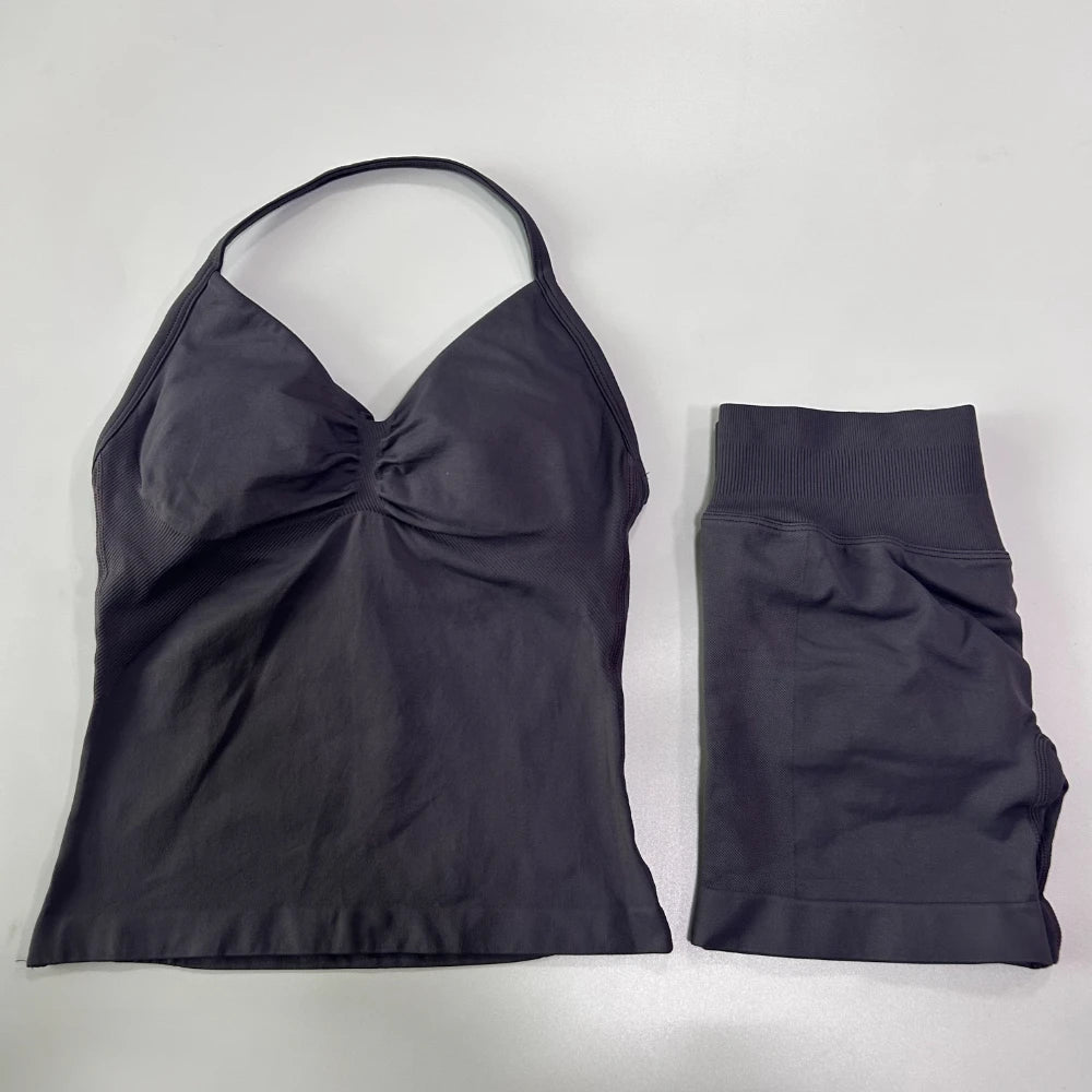 Women's 2-Piece Gym Set - Backless Tank Top & Seamless Shorts