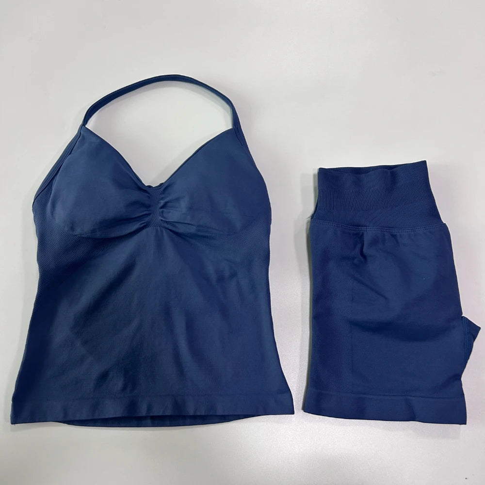 Women's 2-Piece Gym Set - Backless Tank Top & Seamless Shorts