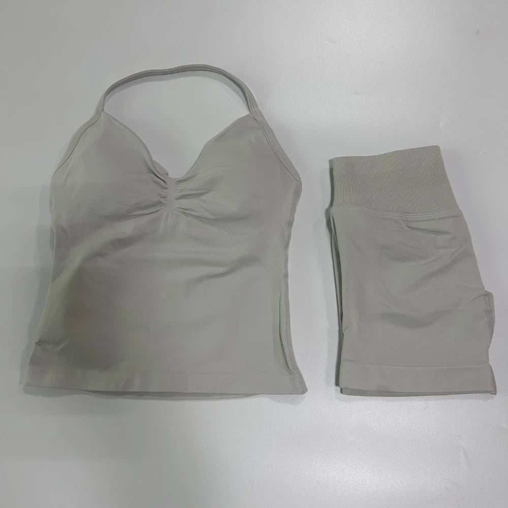 Women's 2-Piece Gym Set - Backless Tank Top & Seamless Shorts